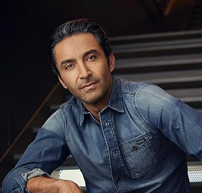 Pej Vahdat