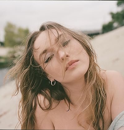 Chloe Rose Robertson