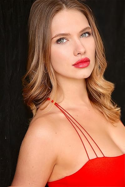 Claudia Lee